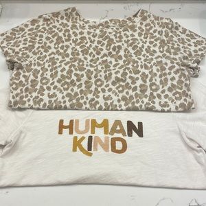 Woman’s Old Navy boho shirt pack both shirts size XS